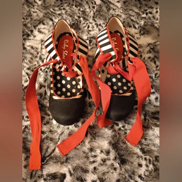 Retro Vegan Stripe Mary Jane Heels Women's - Picture 9 of 16